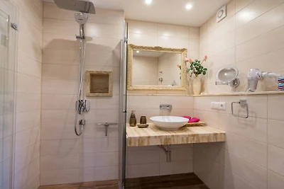Alpenflair Ferienwohnung 227