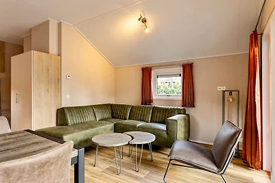 Luxus-Lodge mit Klimaanlage an einem...