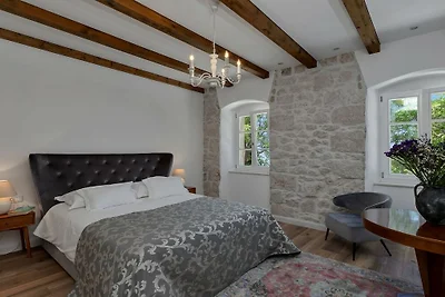 Ferienhaus in Makarska mit Schwimmbecken