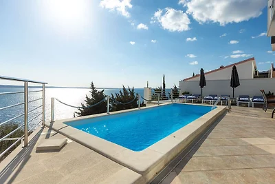 Ferienwohnung am Strand in Starigrad