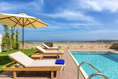 Villa in Arkadi mit Pool & Meer in der Nähe
