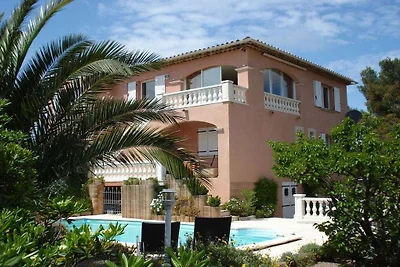 Ferienwohnung in Agay mit Schwimmbecken