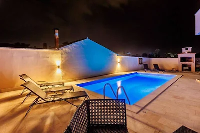 Ferienhaus Fulia mit Pool