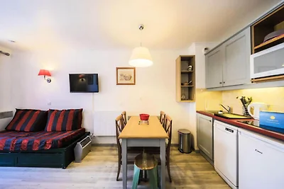 Wohnung in Frankreich nahe Zentrum & Pool