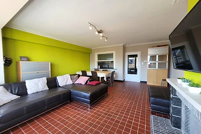 Wohnung nahe Strand in lebhafter Gegend