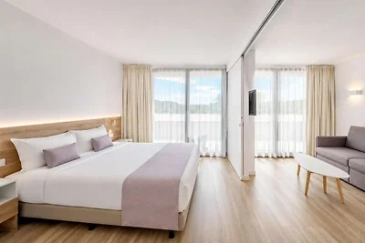 Comtat Sant Jordi Platja d"Aro mit...
