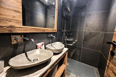 Chalet in Les Gets mit Whirlpool und Sauna