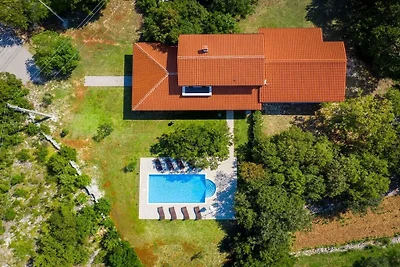 Ferienhaus in Raša mit Schwimmbecken