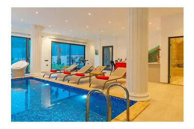 Villa a Kalkan con piscina
