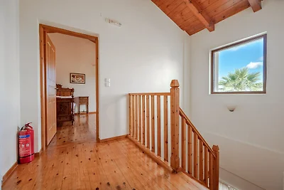 Villa ad Agia Triada con vista sulle montagne