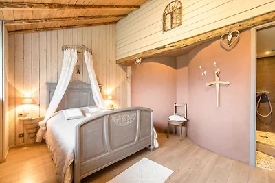 Schönes Ferienhaus mit Jacuzzi und Sauna in...