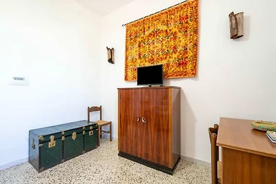 Schönes Ferienhaus in Guardavalle mit Garten