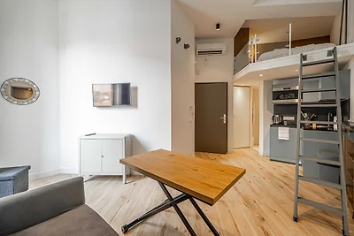 A/C Mezzanine Apt 1BR/2P - Place Garibaldi