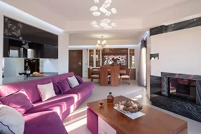 Diamond Villa mit Swimmingpool