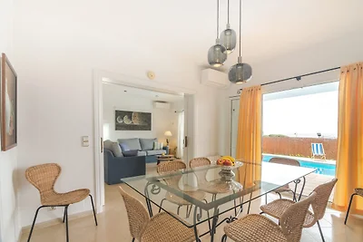 Villa Maricel - Ferienhaus Mit Privatem Pool