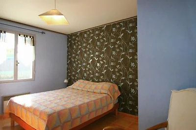 Moderna casa vacanze a Céreste con piscina