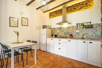 Casa Dalia met zeezicht en zwembad in Adra
