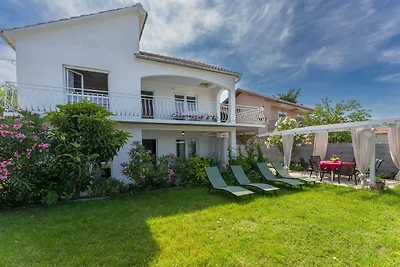 Holiday Home Sanda - Four Bedroom Holiday Hom...