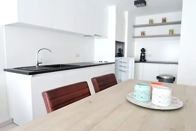 Üppige Wohnung in Küstennähe