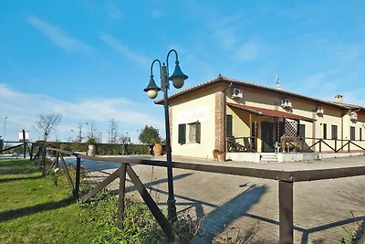 Wohnung in Vinci mit Pool & Wellness