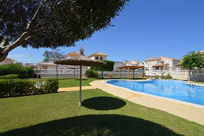 Moderna casa vacanze a Valencia con piscina