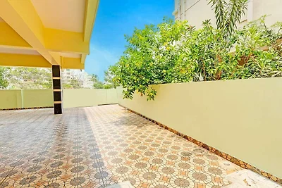 Hotel O Lakshmipuram Main Road