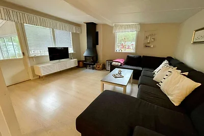 8 Personen Ferienhaus in YNGSJÖ, SVERIGE-By...