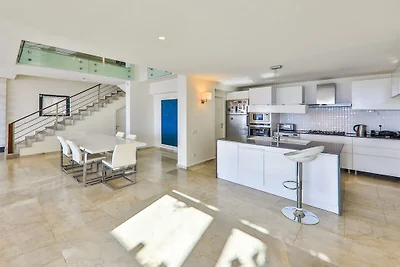 Villa in Kalkan met zwembad