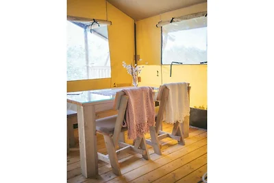 Insel-Glamping für 4 Personen mit Whirlpool