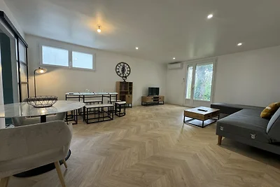 Casa tranquilla con terrazza e parcheggio