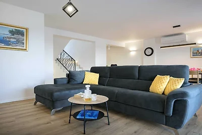 Sunlit Shores Beach Villa with Pool, Gym and ...