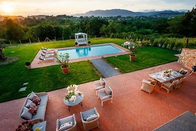 Villa in Lucca mit Pool und Aussicht