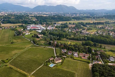 Appartamento a Lucca con cantina e piscina