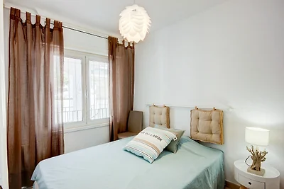 Wohnung in Roses in der Nähe des Meeres