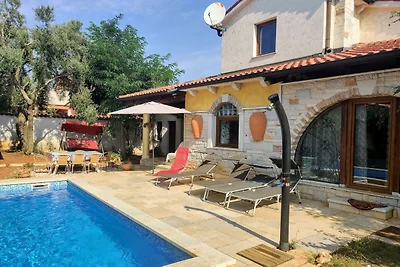 Casa vacanze a ian con piscina privata