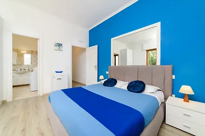Essentieel mini-appartement met balkon