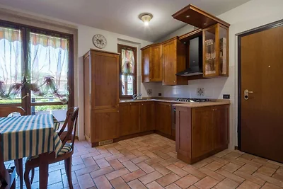 Gut eingerichtetes Ferienhaus in Lazise mit...