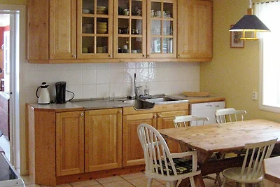 10 Personen Ferienhaus in Follafoss-By Traum