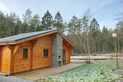 Moderna casa vacanze vicino alla foresta