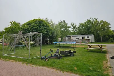 Cottage in Oostkapelle met zwembad
