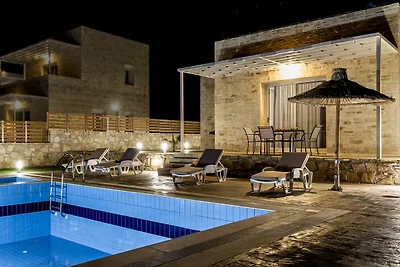 Villa a Triopetra con piscina vicino spiagge