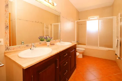 Haus in Campos mit Pool in der Nähe von Es...