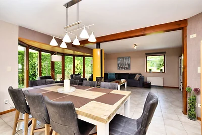 Modernes Ferienhaus in Durbuy mit Garten