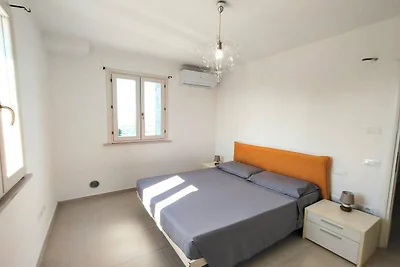Maison dans un village avec piscine