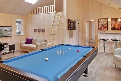 18 Personen Ferienhaus in Henne