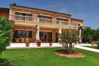 Exquisite Villa mit Aussicht