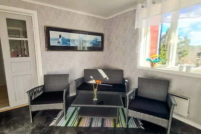 6 Personen Ferienhaus in BOLLSTABRUK