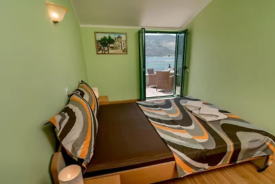 Amor Residence - One Bedroom Apartment with T...