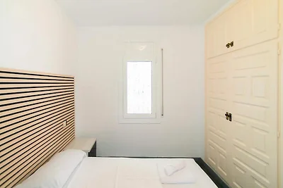 Wohnung in Roses mit Pool und Terrasse