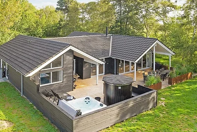 14 Personen Ferienhaus in Væggerløse